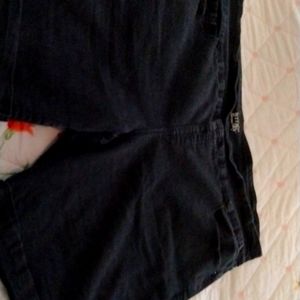 Terra & Sky Black Shorts